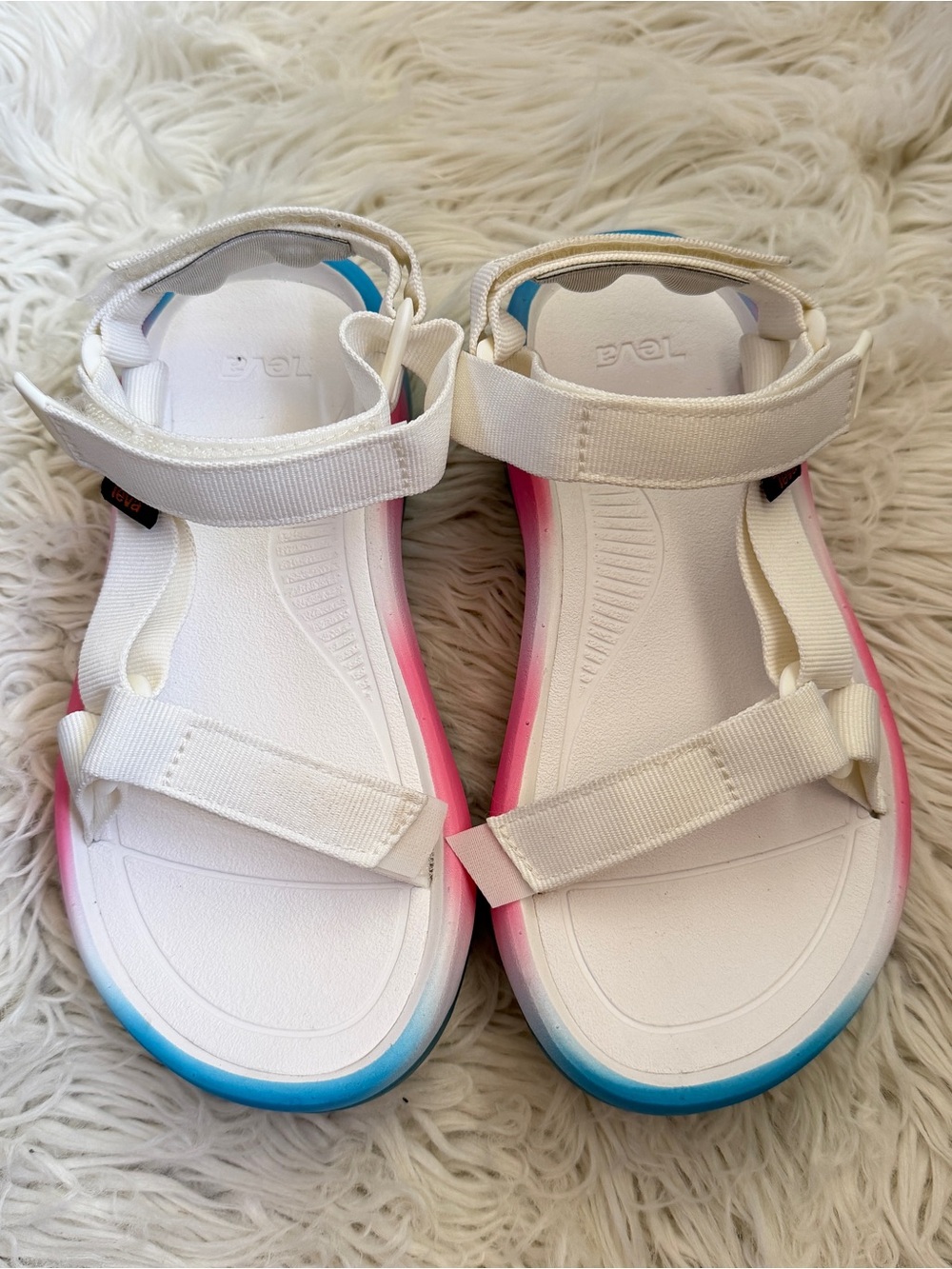 NWOB Teva Hurricane XLT2 Ampsole Brite sandal women’s 7